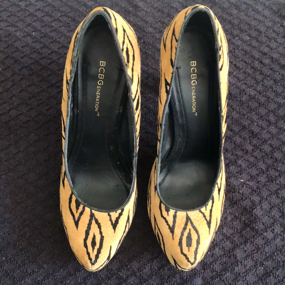 BCBG high heel combined with platform